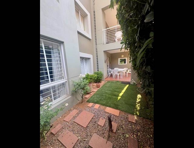 2 BEDROOM APARTMENT FOR SALE IN GLENHAZEL